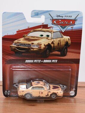 Donna Pitts - Donna Pits Disney Pixar Car Diecast Metal Mattel 2021